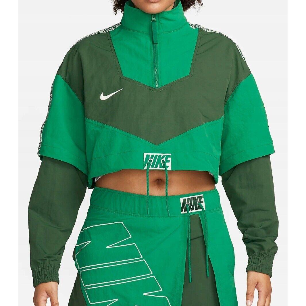 Nike FB8372-323 Women`s Sportswear x United Oversized Woven Jacket Green Medium