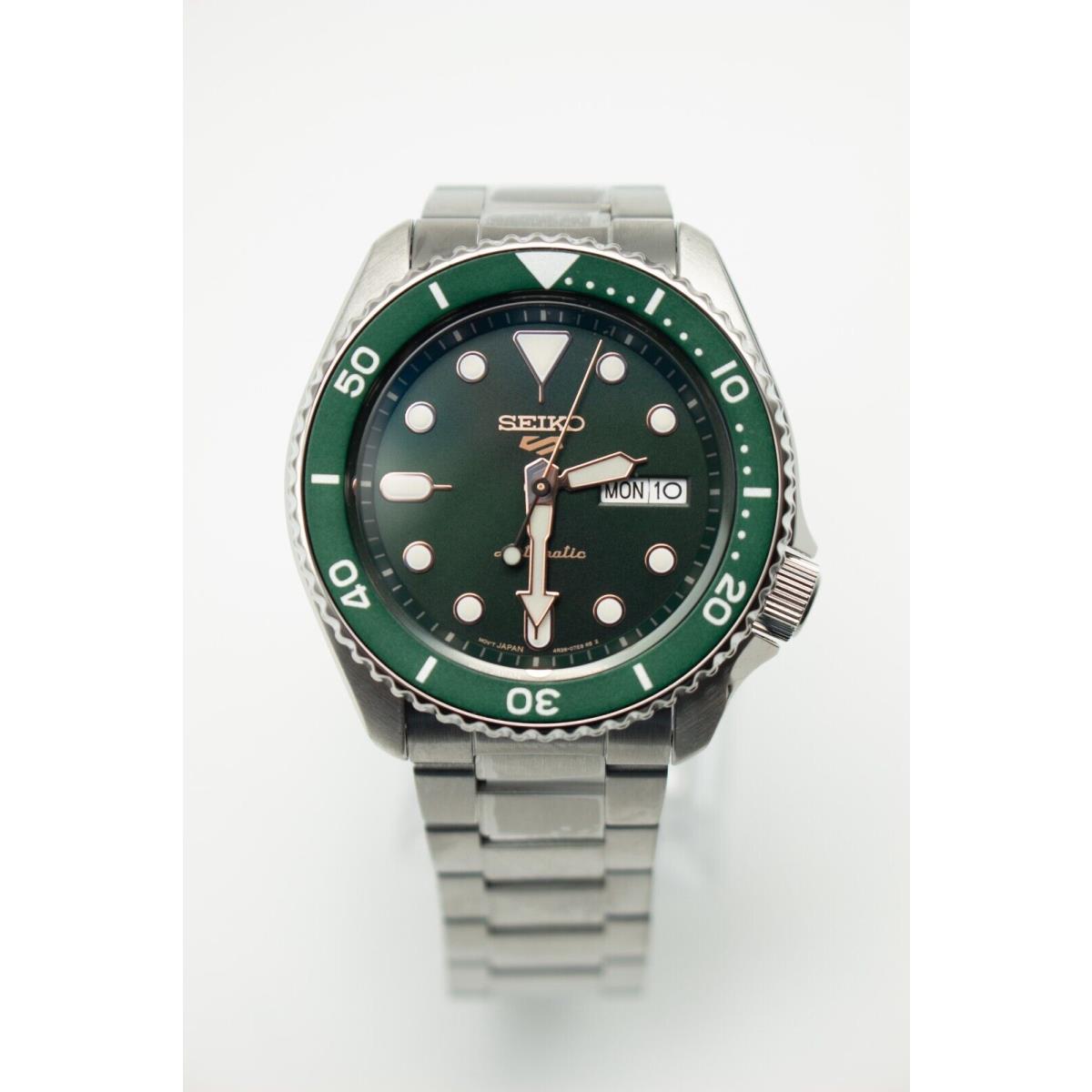 Seiko 5 Sports Green Dial Rose Gold Accent Stainless Steel Men`s Watch SRPD63K1