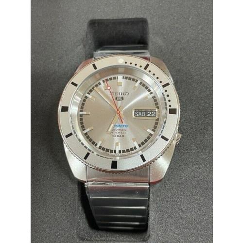 Seiko 5 Automatic Sports Heritage Limited Edition Watch SRPL03