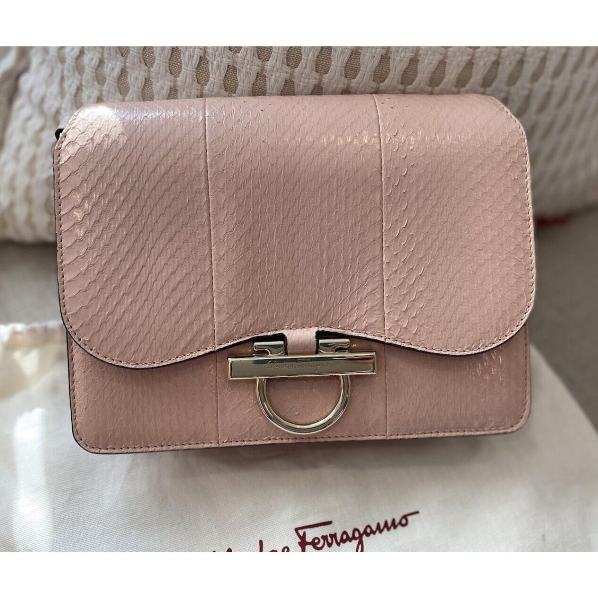 Salvatore Ferragamo Joanne Pink Reptile Leather Gancini Shoulder Bag Rare