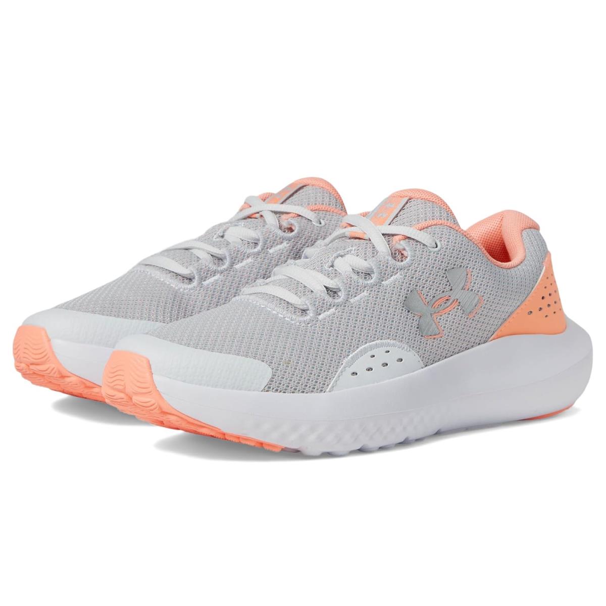 Girl`s Shoes Under Armour Kids Grade School Surge 4 Big Kid Distant Gray/Flare Orange/Metallic Silver