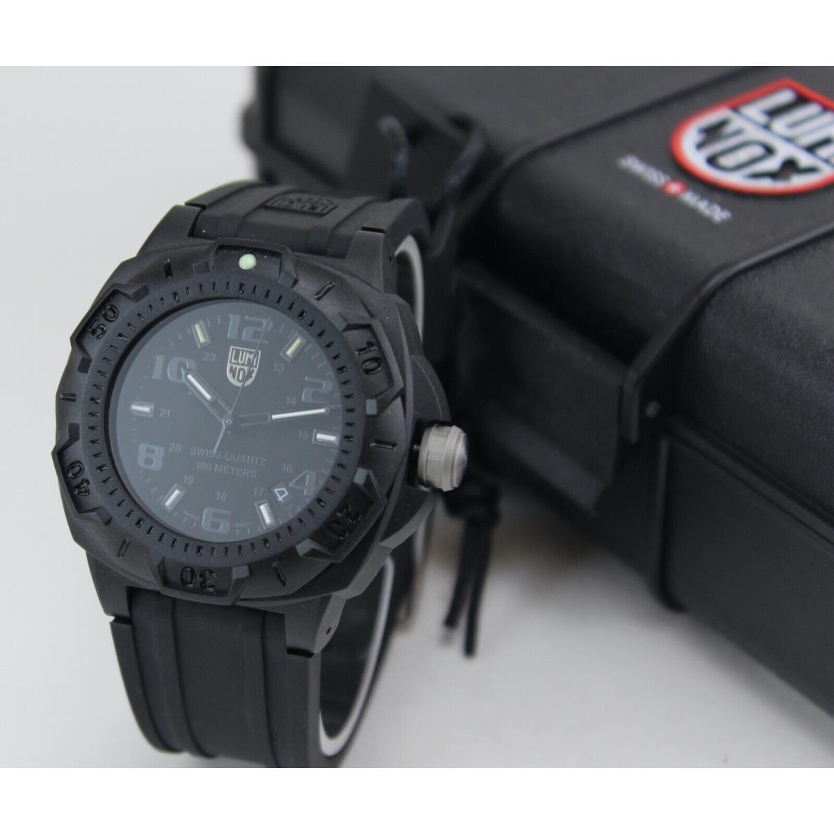 Luminox Sentry BO Black Carbon Rubber XL.0201 XL 0201 Men`s Watch