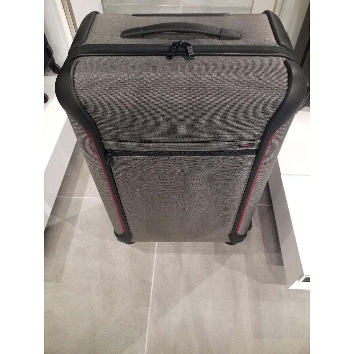 Tumi Gen 4.3 Lightweight Large Trip 4 Wheel Luggage Grey W/red Suitcase