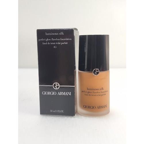 Giorgio Armani Luminous Silk Perfect Glow Flawless Foundation 1 oz Shade - 8.5