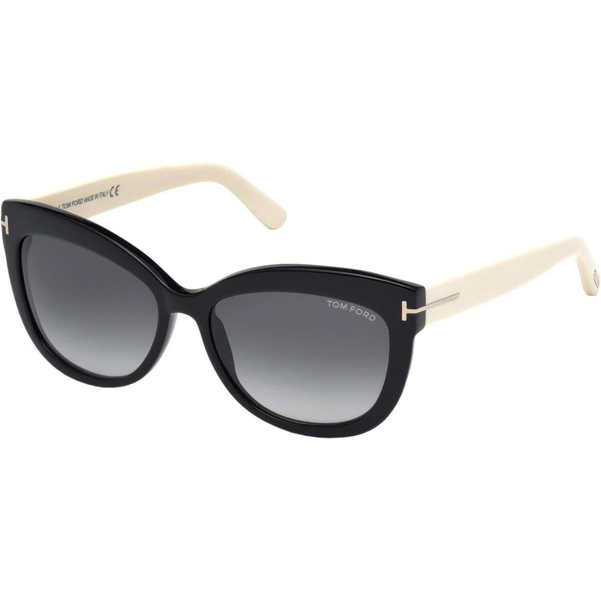 Sunglasses Tom Ford FT 0524 Alistair 05B Black/other / Gradient Smoke