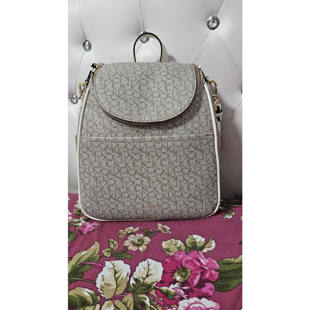 Calvin Klein Women`s Backpack/shoulder Bag