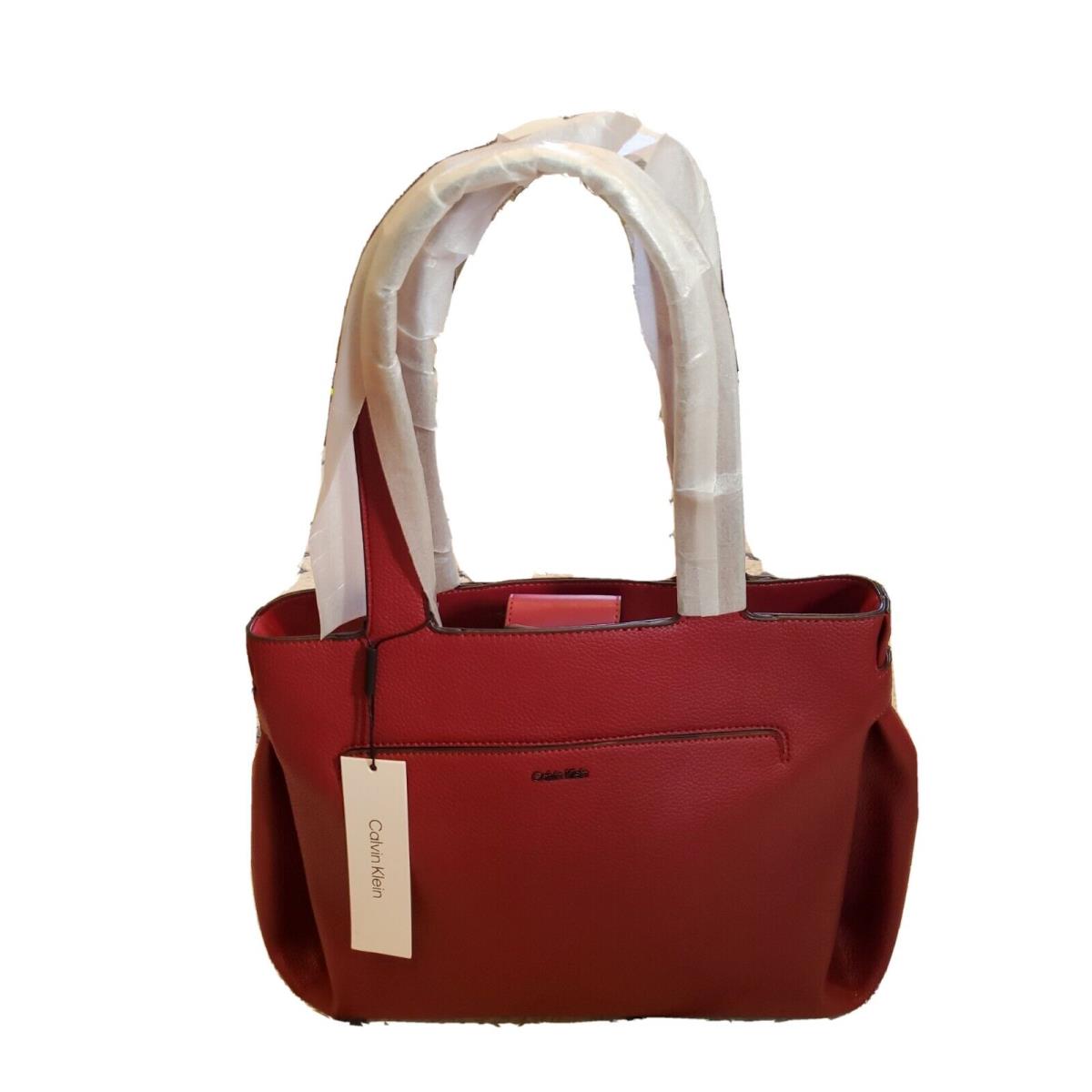 Calvin Klein Lee Large Tote Bag in Deep Red