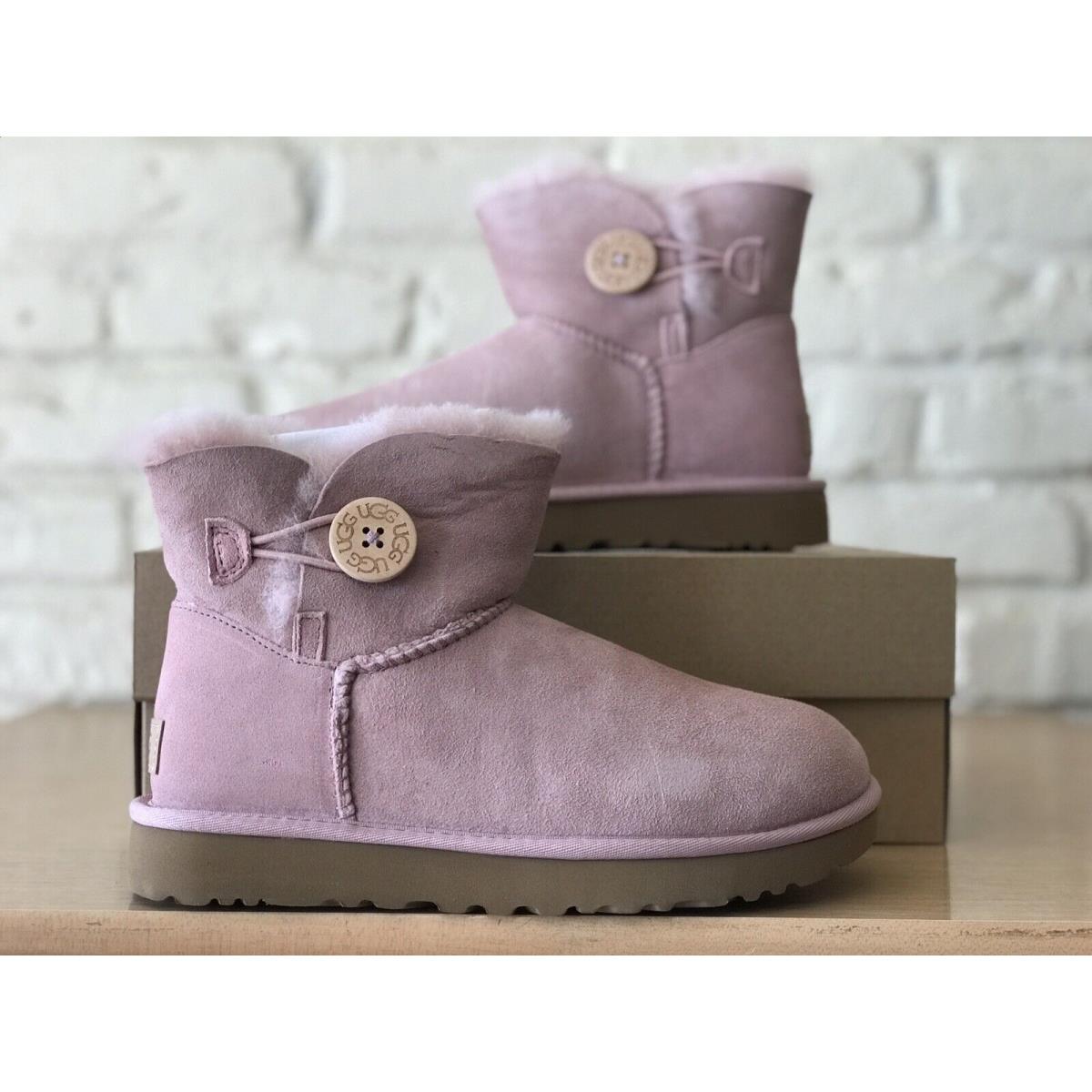 Ugg Classic Mini Bailey Button II Suede Fashion Women s Winter Boots Size US 7