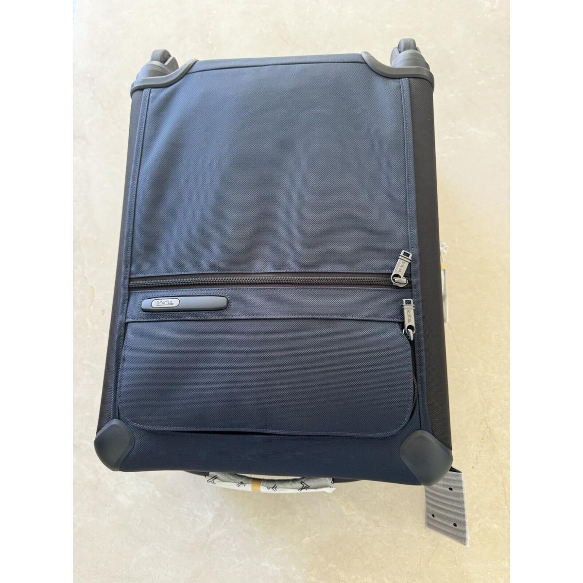 Tumi Continental 4 Wheel Expandable Carry On Case