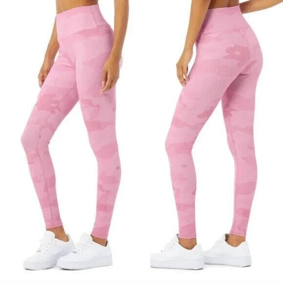 Alo Women`s High Waist HW Vapor Leggings Pink Camo - Size Small - Last One