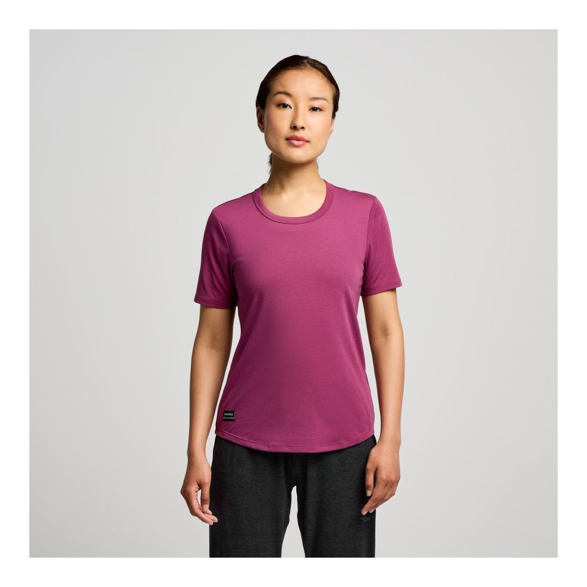 Saucony Women Triumph Short Sleeve Plum XS Apparel - Plum