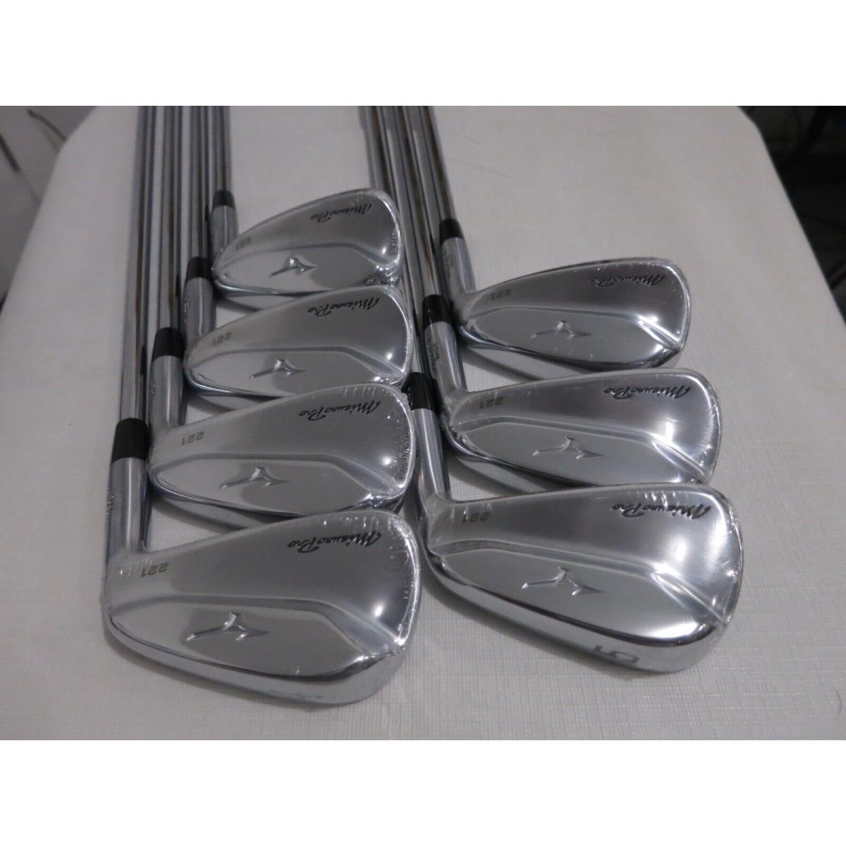 Mizuno Pro 221 Iron Set - 4-PW - Project X 6.0 Stiff Flex Steel