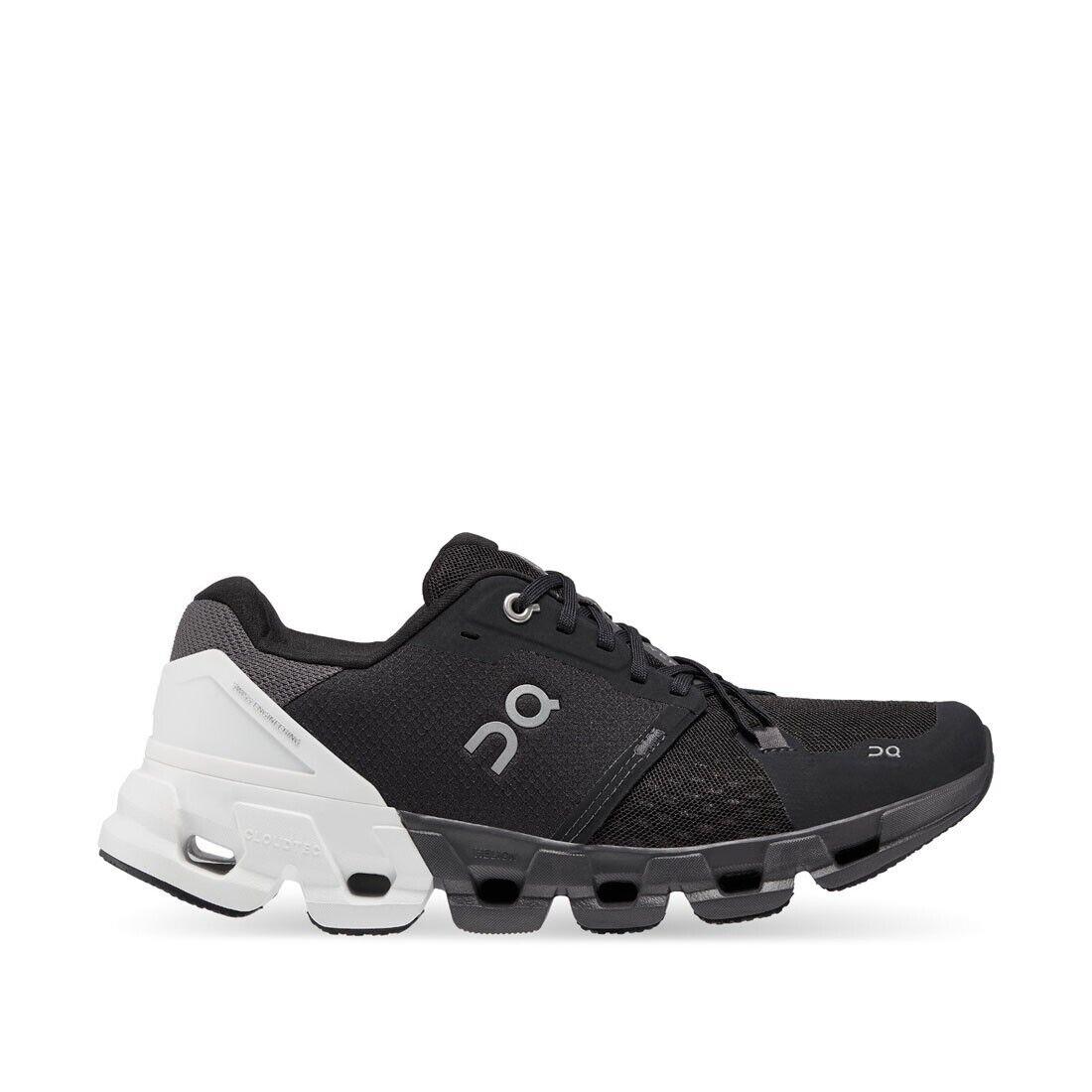 ON Running ON-81.98664 Men`s Cloudflyer 4 in Black/white - Medium Width