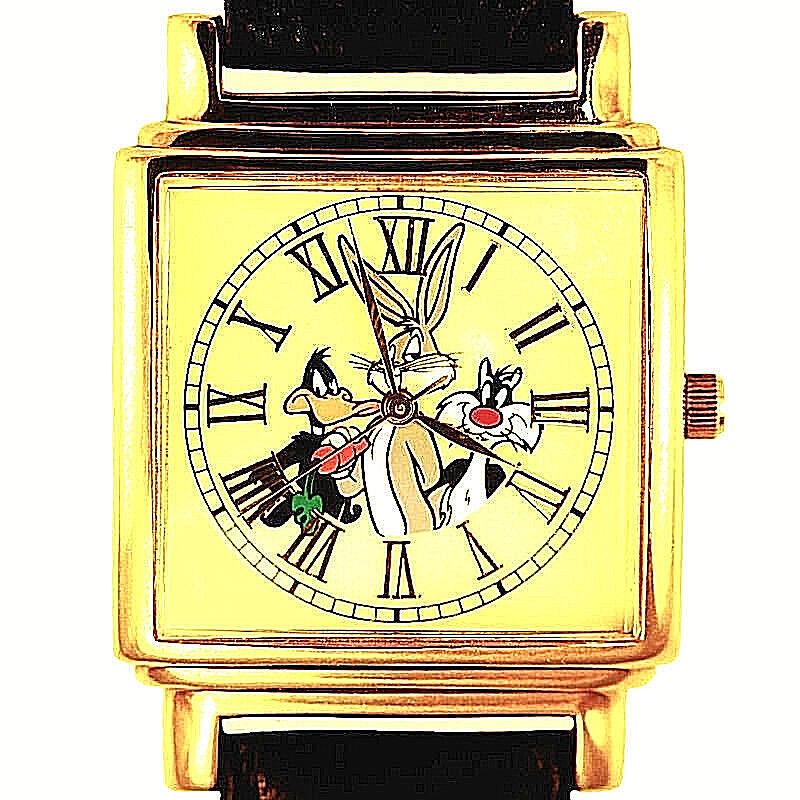 Bugs Bunny Daffy Sylvester Fossil Gold Tone Unworn Rare Tank Case Watch