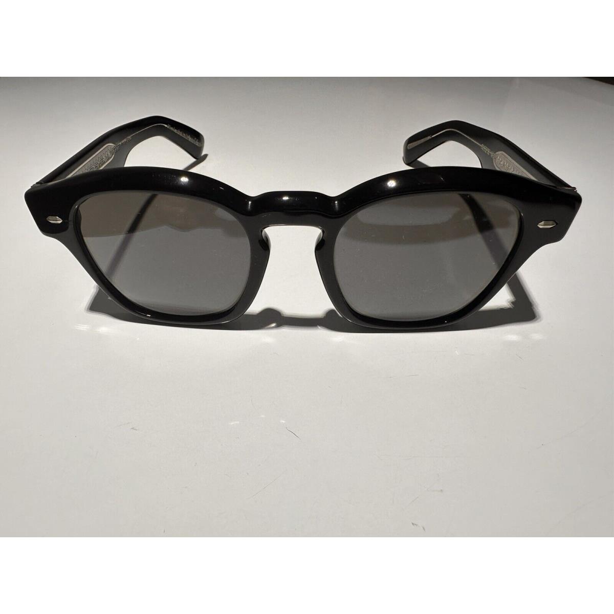 Oliver Peoples Maysen OV 5521SU Black/carbon Grey 1492/R5 Sunglasses