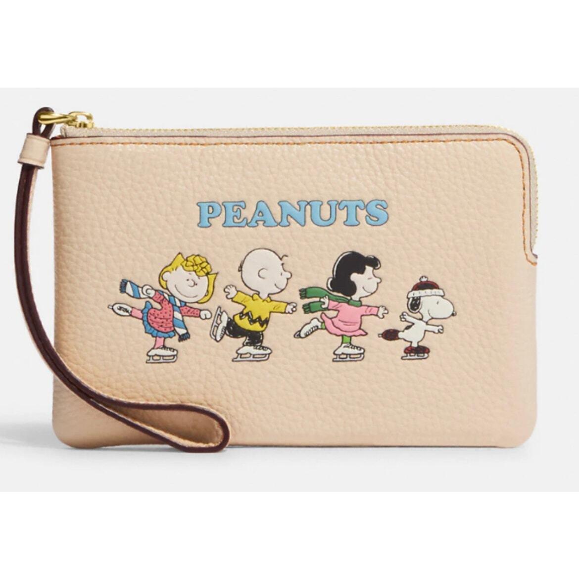 Coach X Peanuts Corner Zip Wristlet W/ Snoopy Friends Peanuts Motif