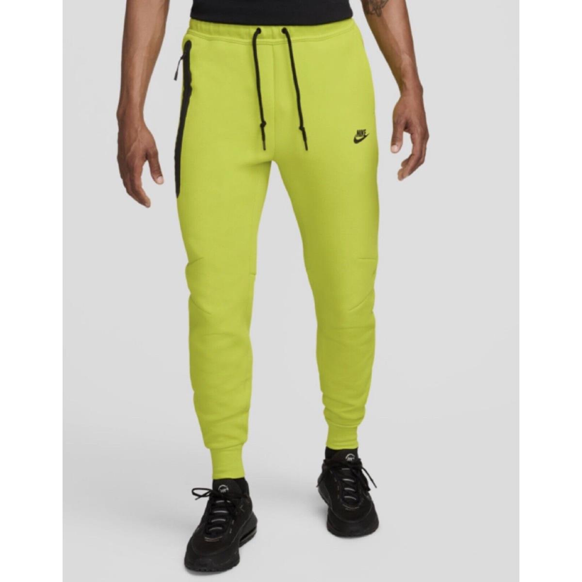 Nike Men Sz XS Sportswear Tech Fleece Slim Fit Joggers Bright Cactus FB8002-357