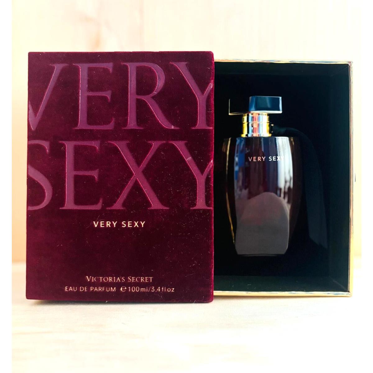 Very Sexy By Victoria`s Secret Edp Spray 3.4 Oz./100ml Packing