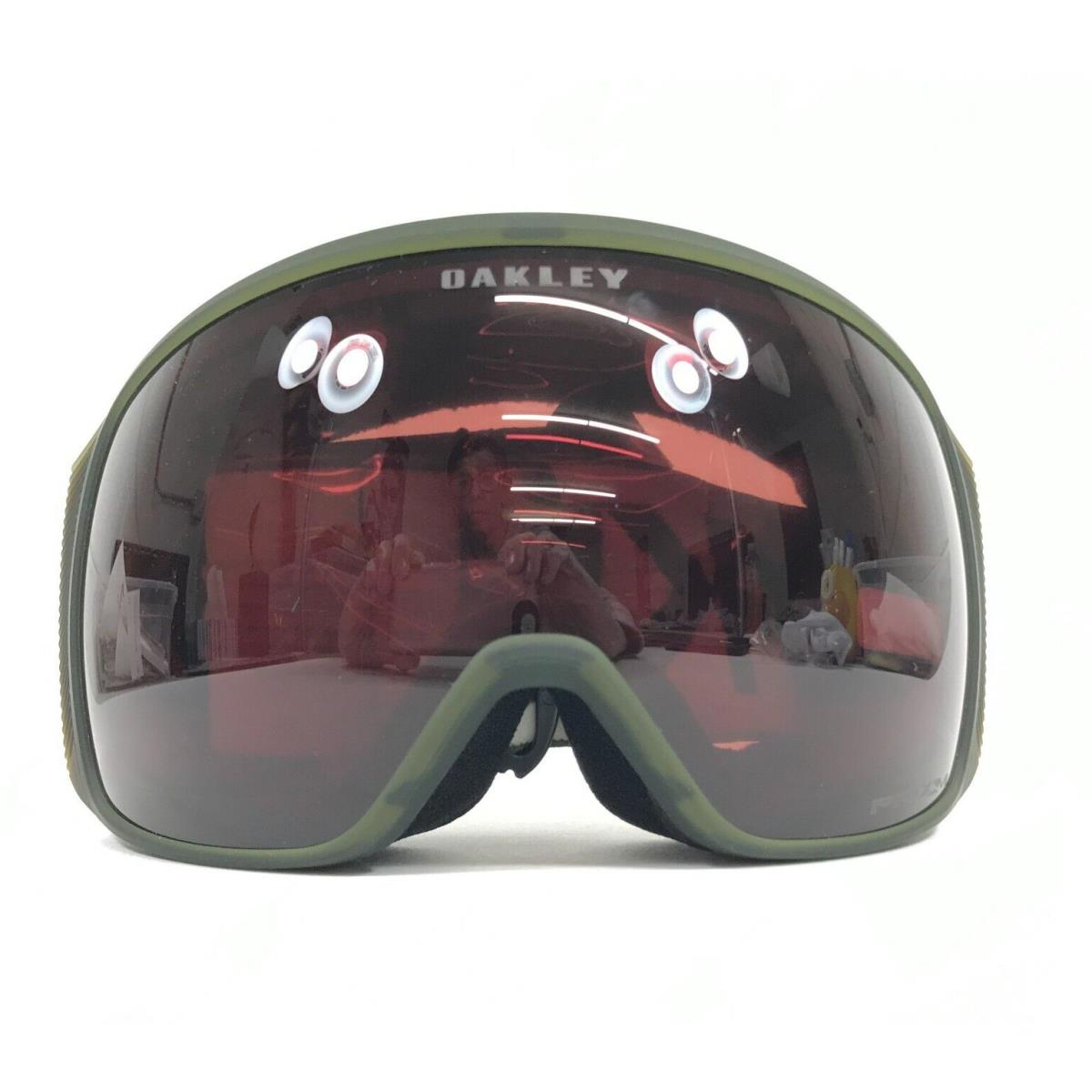 Oakley Snow Goggles Flight Tracker XL OO7104-4100 B1B Dark Brush Prizm Dark Gray - Frame: Green, Lens: Gray