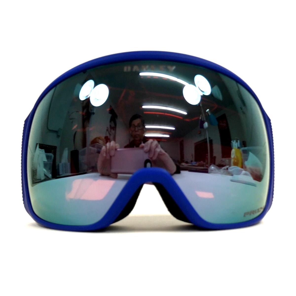 Oakley Snow Goggles Flight Tracker L OO7104-5000 I AM Artist w/ Prizm Sapphire - Frame: Multicolor, Lens: Blue