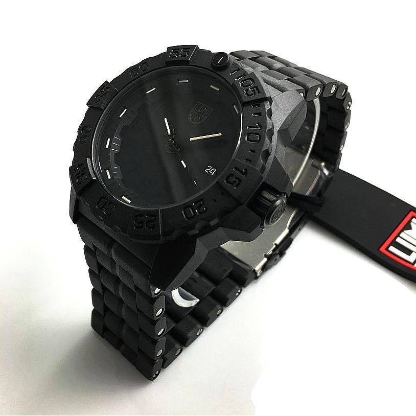 Men`s Luminox Navy Seal Trident Diver`s Blackout Watch XS.3502.L