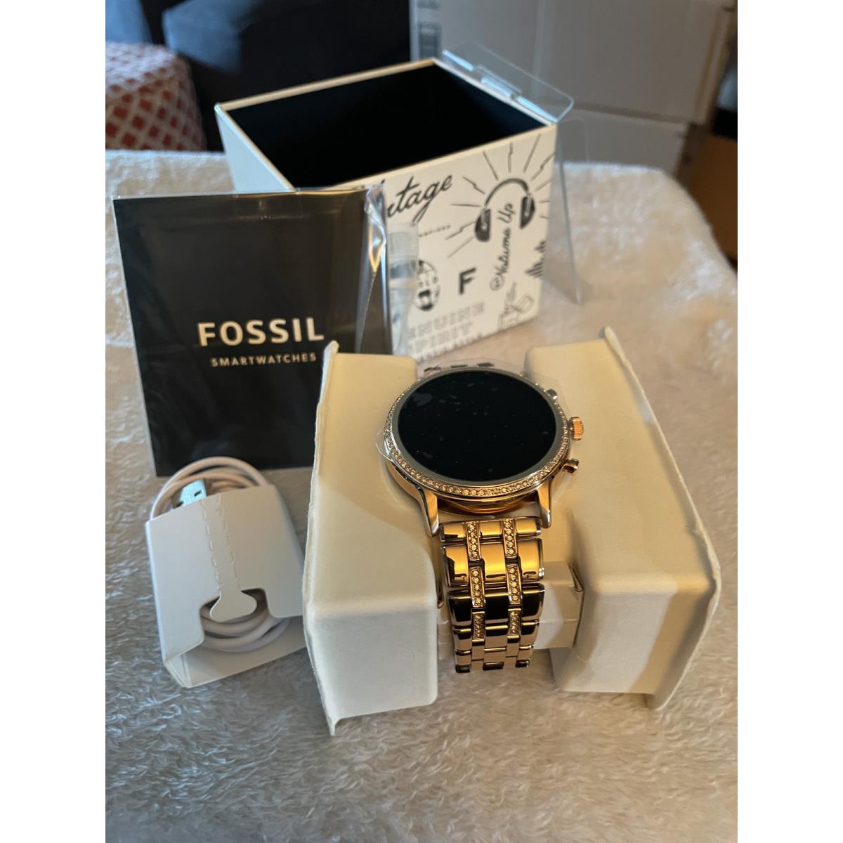 Fossil FTW6035 Touchscreen Smartwatch Generation 5 Women`s Watch Pink Gold