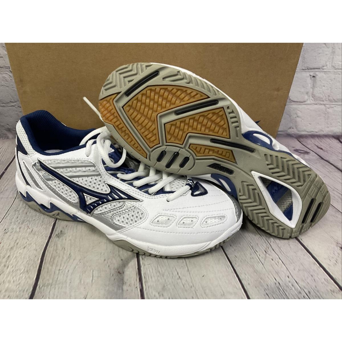 Mizuno Wave Spike 9 Womens Athletic Shoes Size 7 White Blue Other