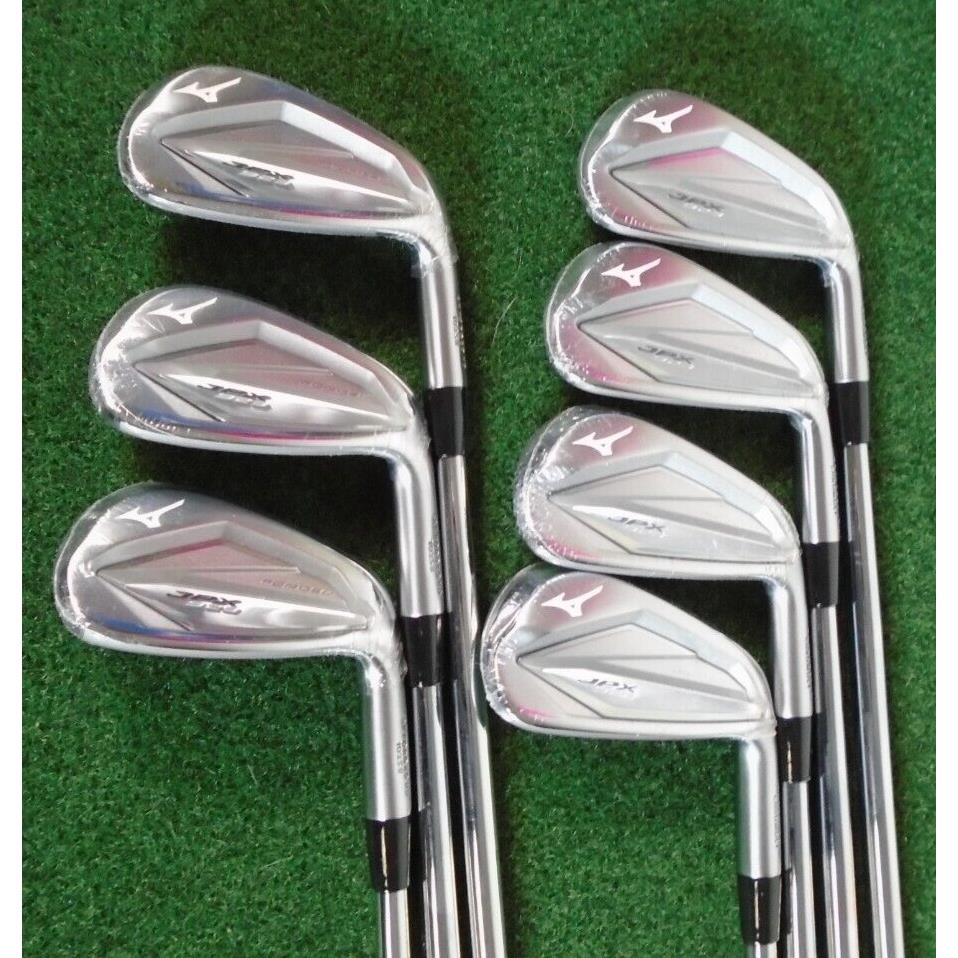 Mizuno JPX-923 Forged Iron Set 4-PW Dynamic Gold 105 Steel Stiff +.5 2 Up