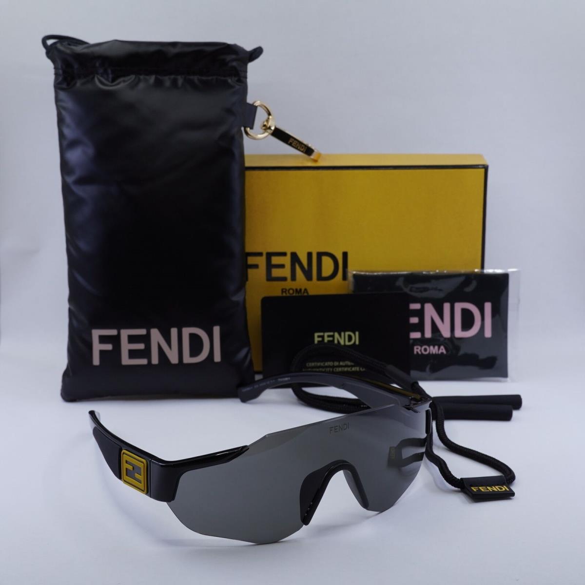 Fendi FE40088U-Y 01A Shiny Black/grey --135 Sunglasses