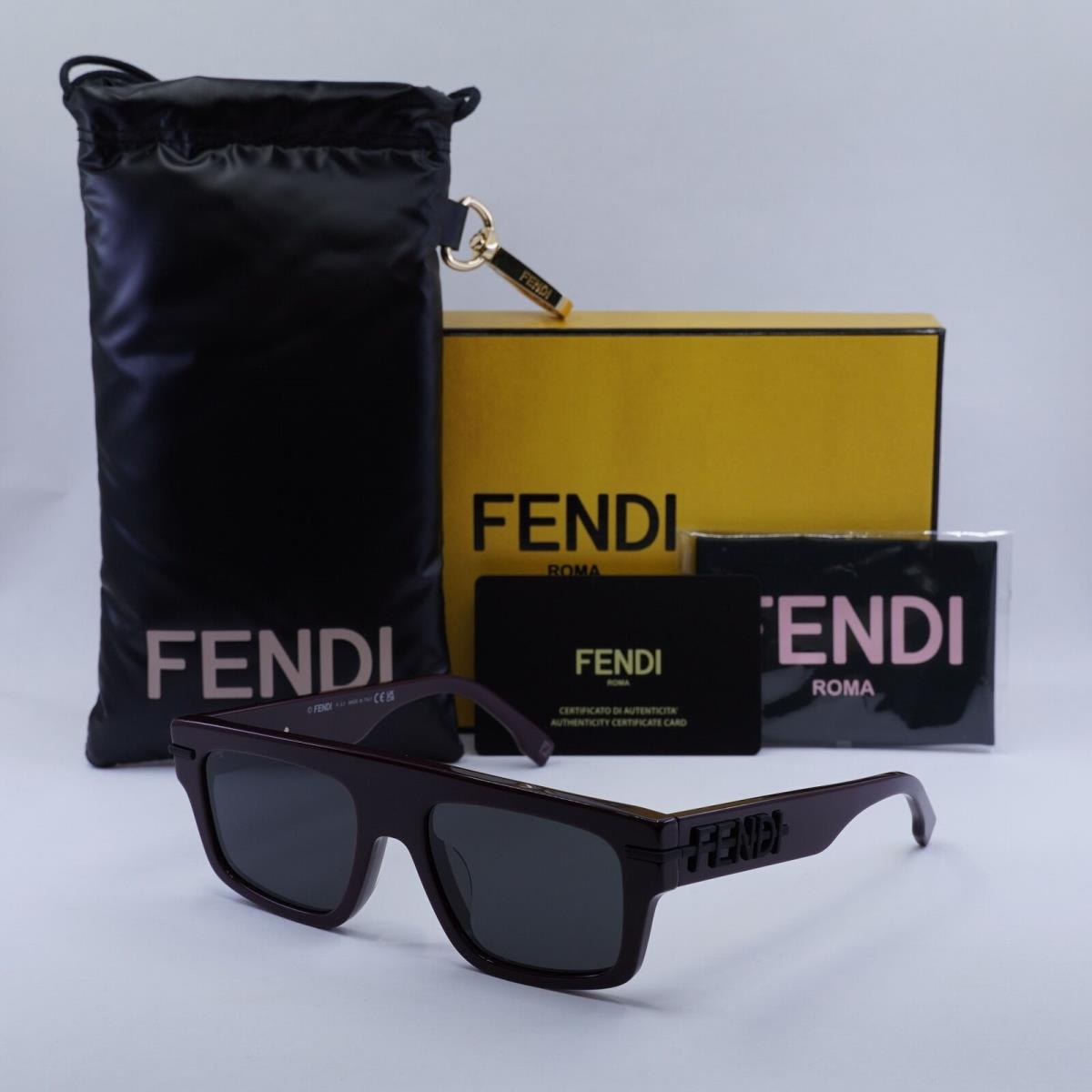 Fendi FE40091U 69A Bordeaux/grey 54-19-145 Sunglasses