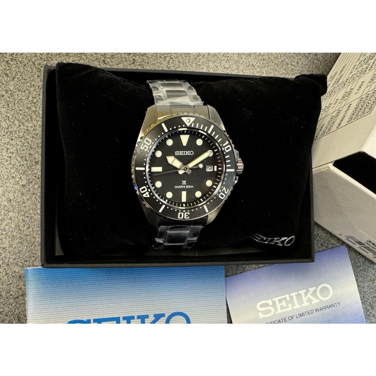 Seiko Solar Diver Black Dial Black Bracelet Men`s Watch SNE599