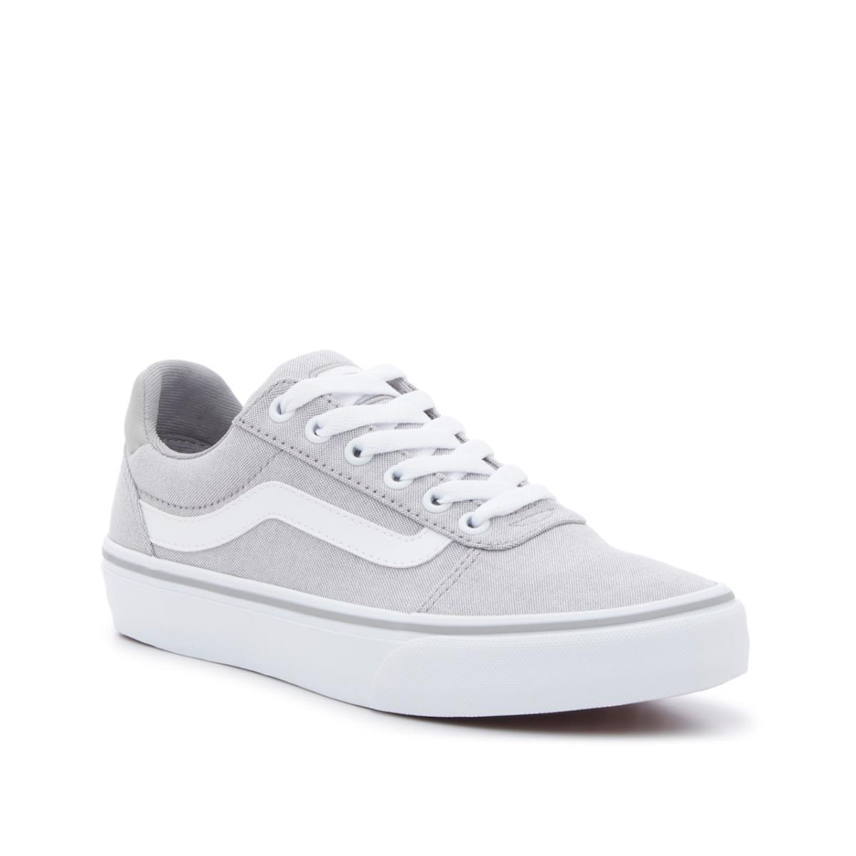 Woman`s Sneakers Vans Ward Lo Deluxe Sneaker