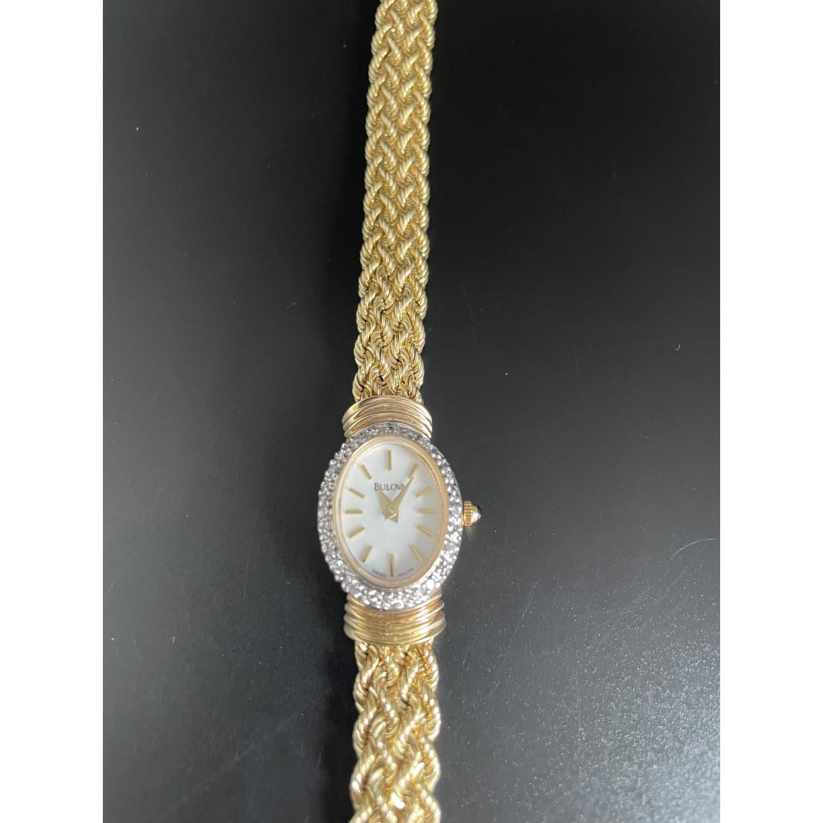 Vintage Womens 14k Gold Bulova Watch