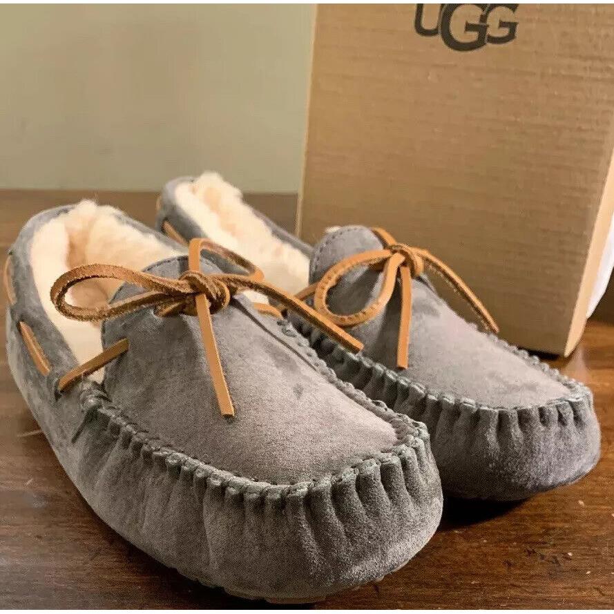 Ugg Dakota Pewter 5612 Woman S Slipper/ Moccasins Size 6