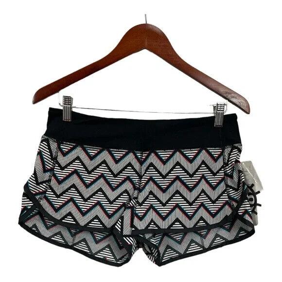 Lululemon Seawheeze Speed Shorts Black and White 3D Chevron Size 6