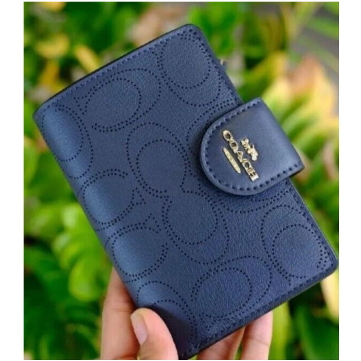 Coach Signature Leather Medium Corner Zip Wallet Midnight