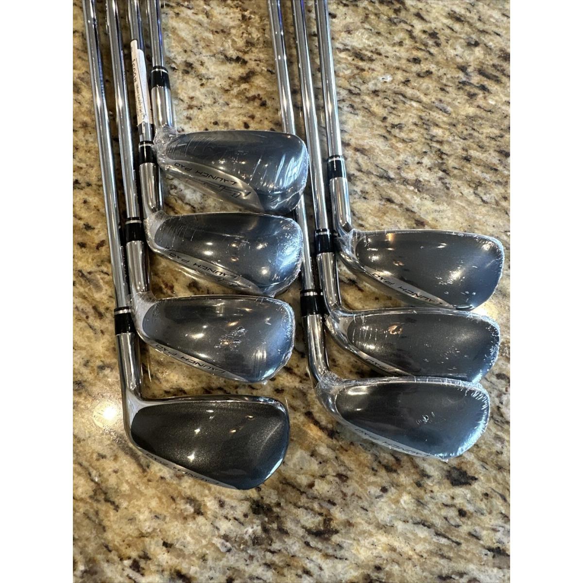 Wilson Launch Pad LP Iron Set 4-PW Kbs Tour 80 Steel Regular RH 5968