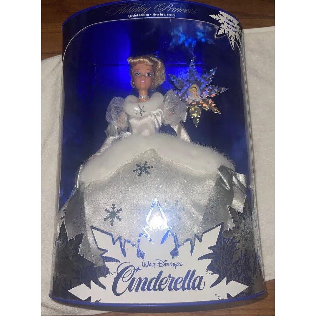 Holiday Princess 1996 Walt Disney`s Cinderella Barbie Special 1st Edition Mib