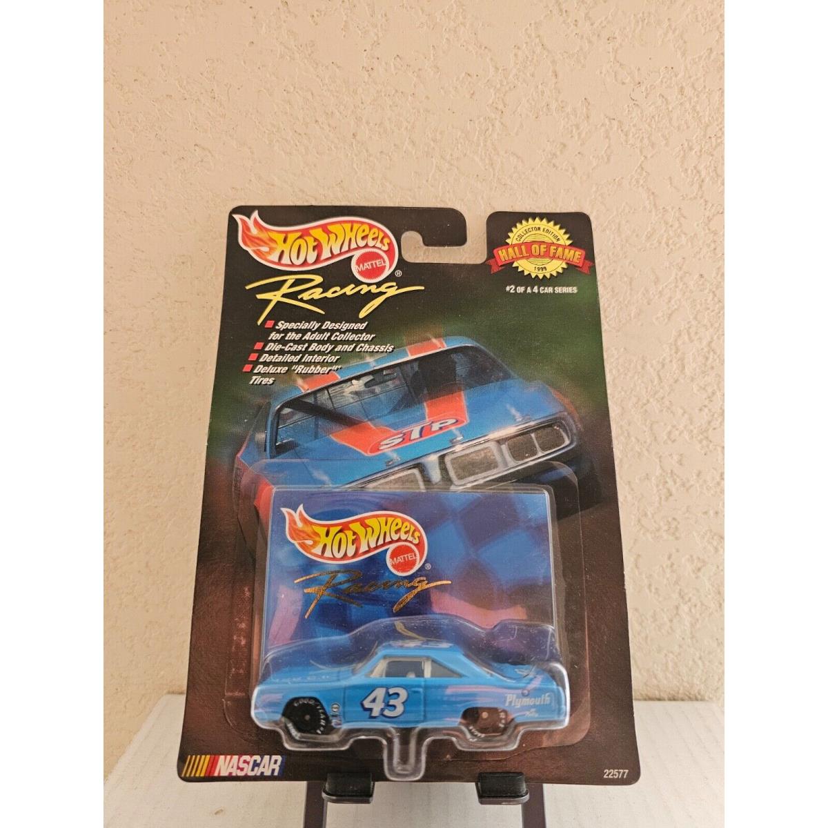 Hot Wheels Racing Hall Of Fame 43 Stp 72 Dodge 2/4 Blue F15