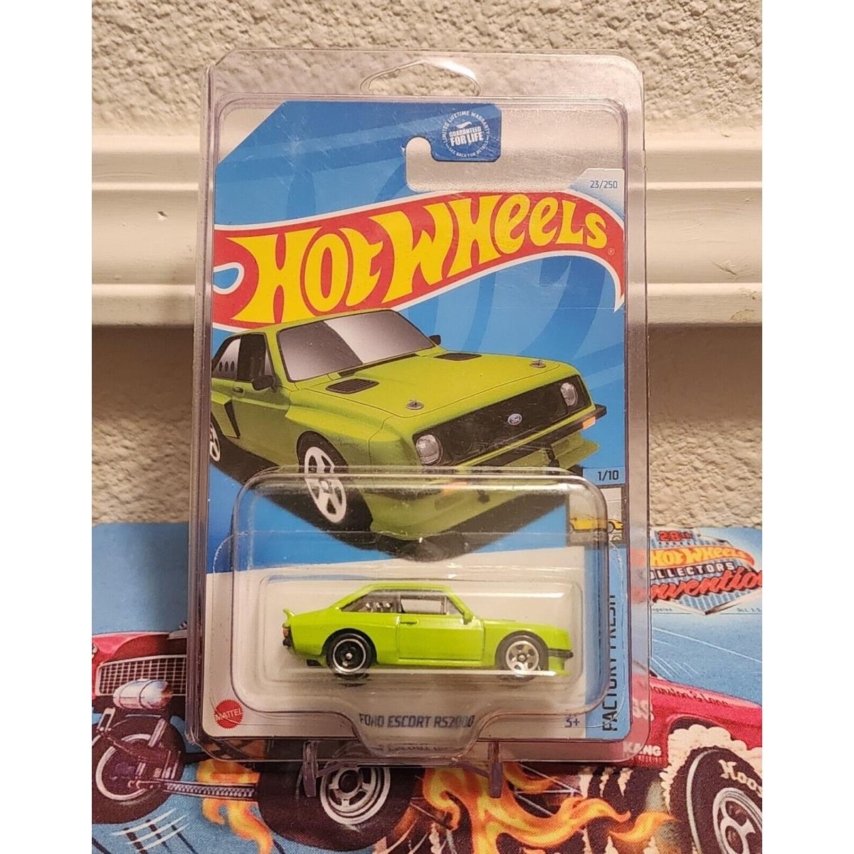 Hot Wheels Ford Escort RS2000 Manufactured Error Two Different Rims