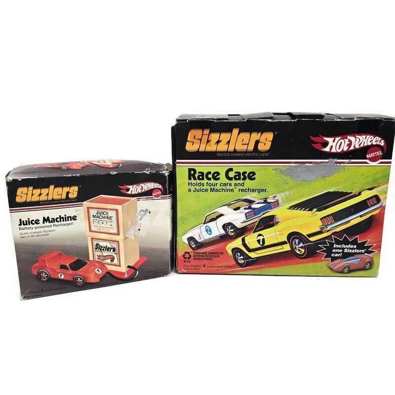 Hot Wheels Sizzlers Race Case Includes Car + Juice Machine