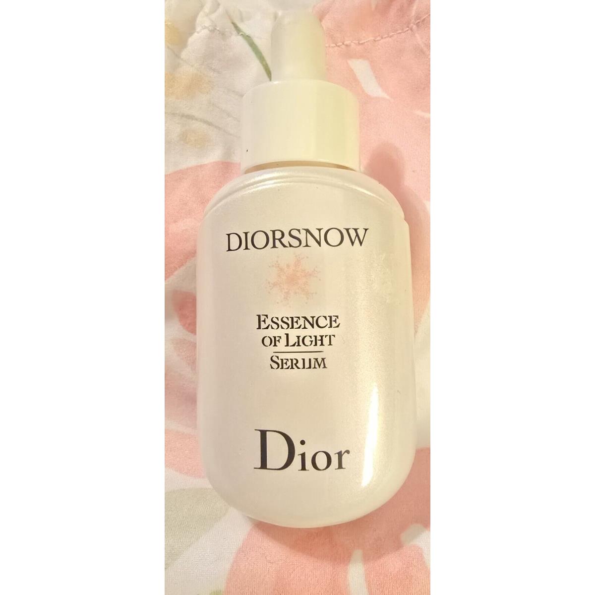 Dior Diorsnow Essence of Light Serum Brightening Serum Vitamin C 1 oz