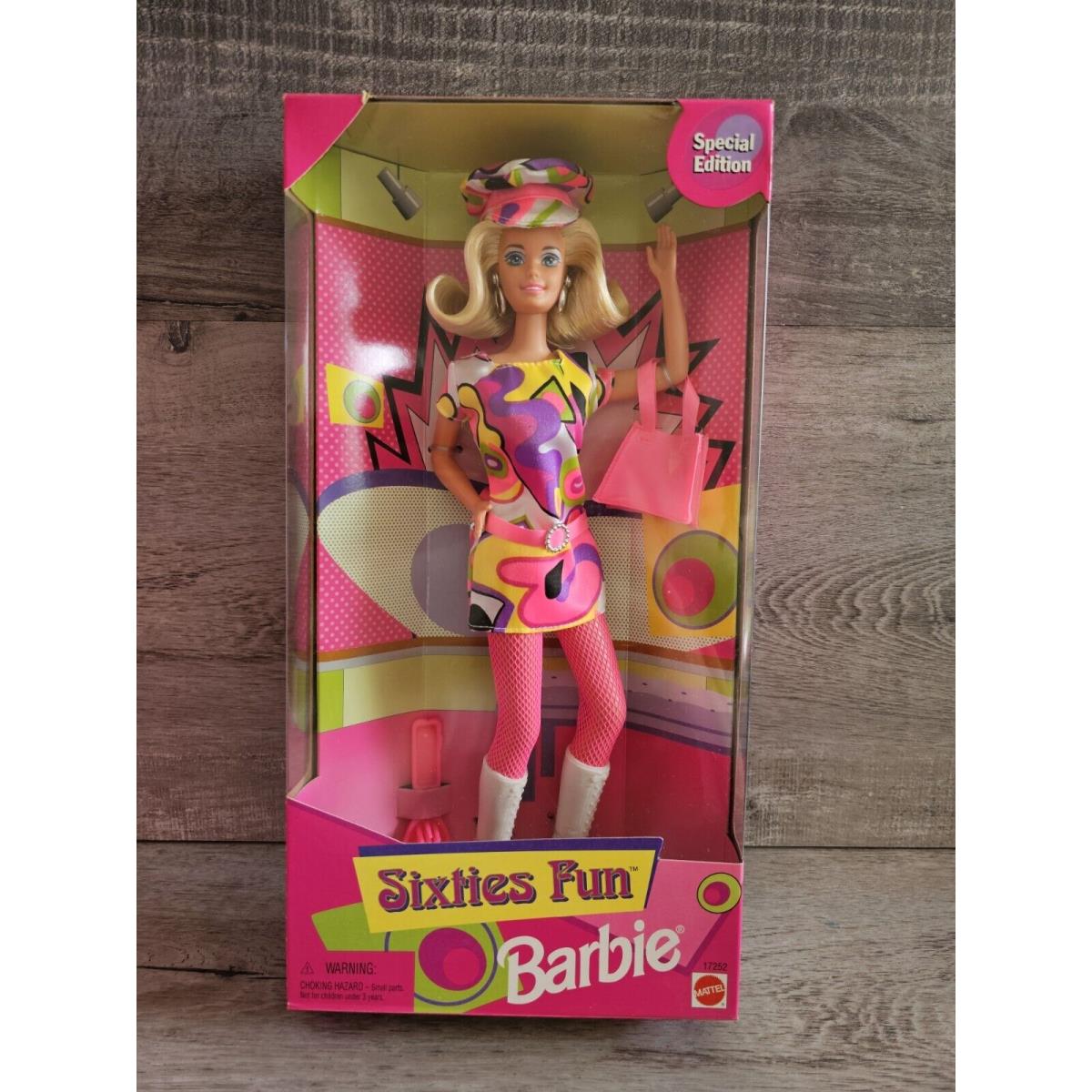 Vtg Sixties Fun Barbie Doll Blonde Hair Special Edition 1997 Mattel 17252