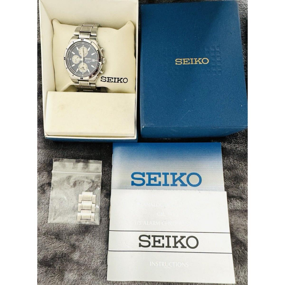 Seiko Sna 695 Chronograph Blue Face Watch / Box / Papers Nos Cal 7T62