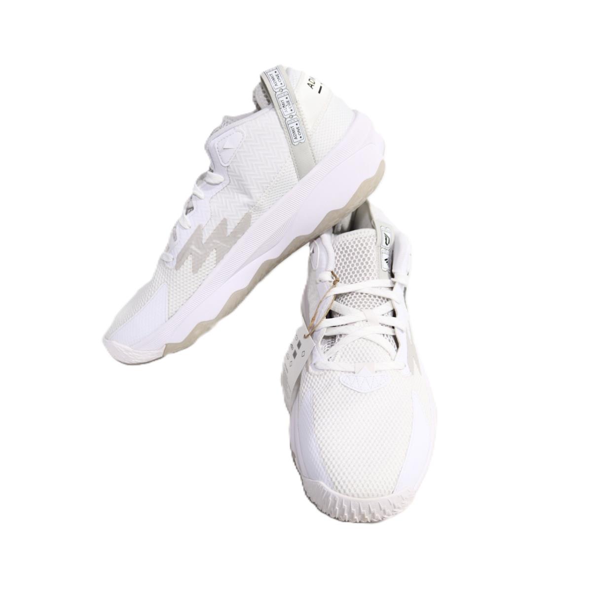 Adidas Unisex 8 Basketball Shoes in White/cloud White Size US Men 12 US Wmn 13