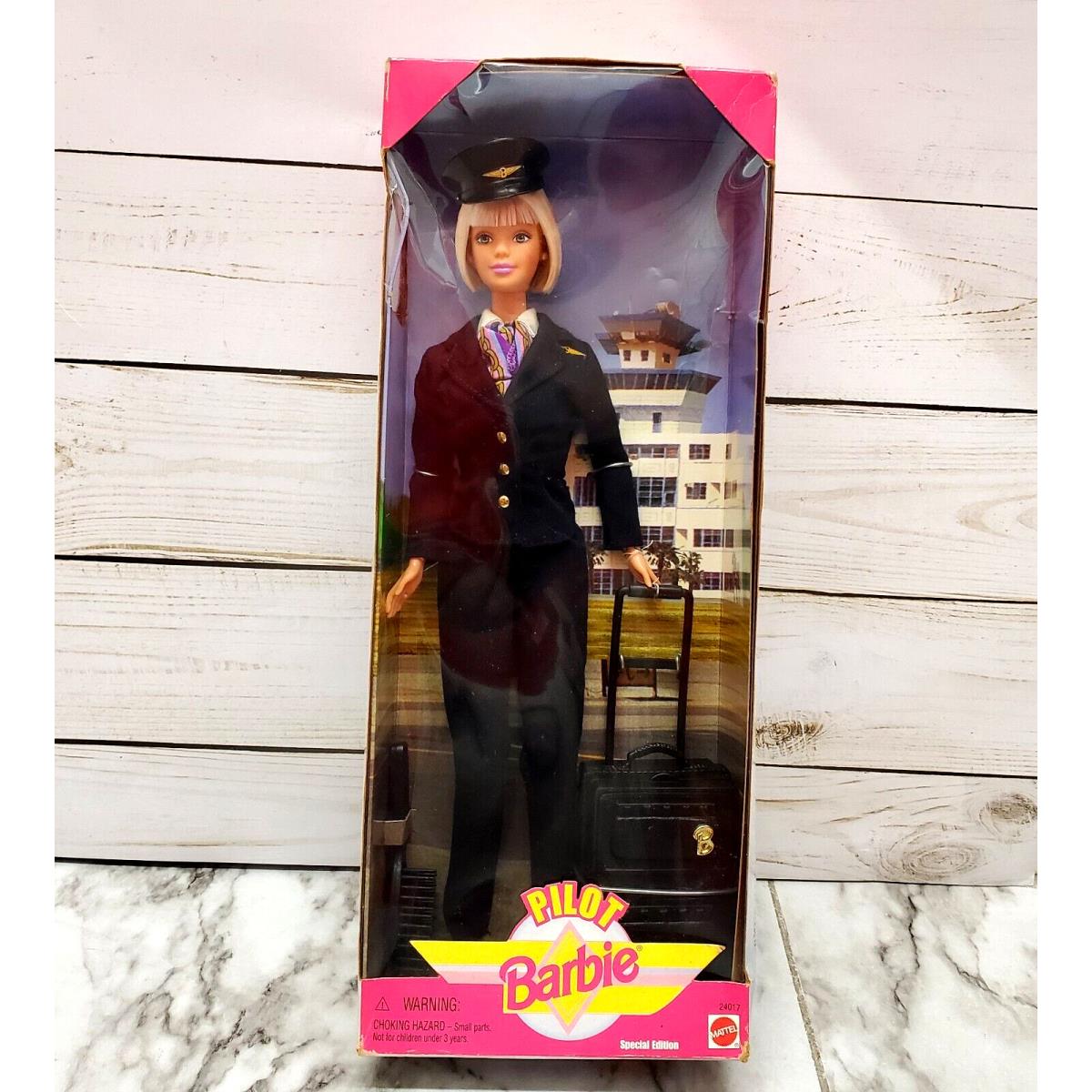 Vintage 1999 Barbie Pilot Special Edition Mattel 24017