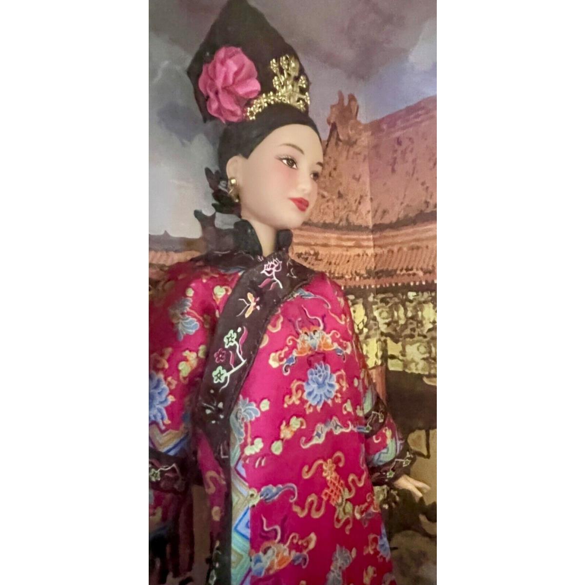 Barbie Dotw: Princess OF China 2001 53368 Nrfb