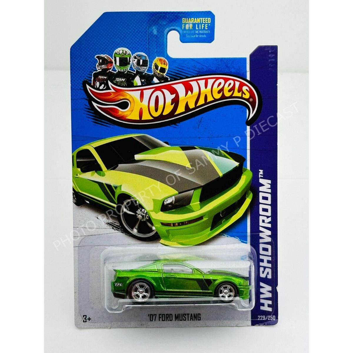 Hot Wheels 2013 Super Treasure Hunt 07 Ford Mustang Green