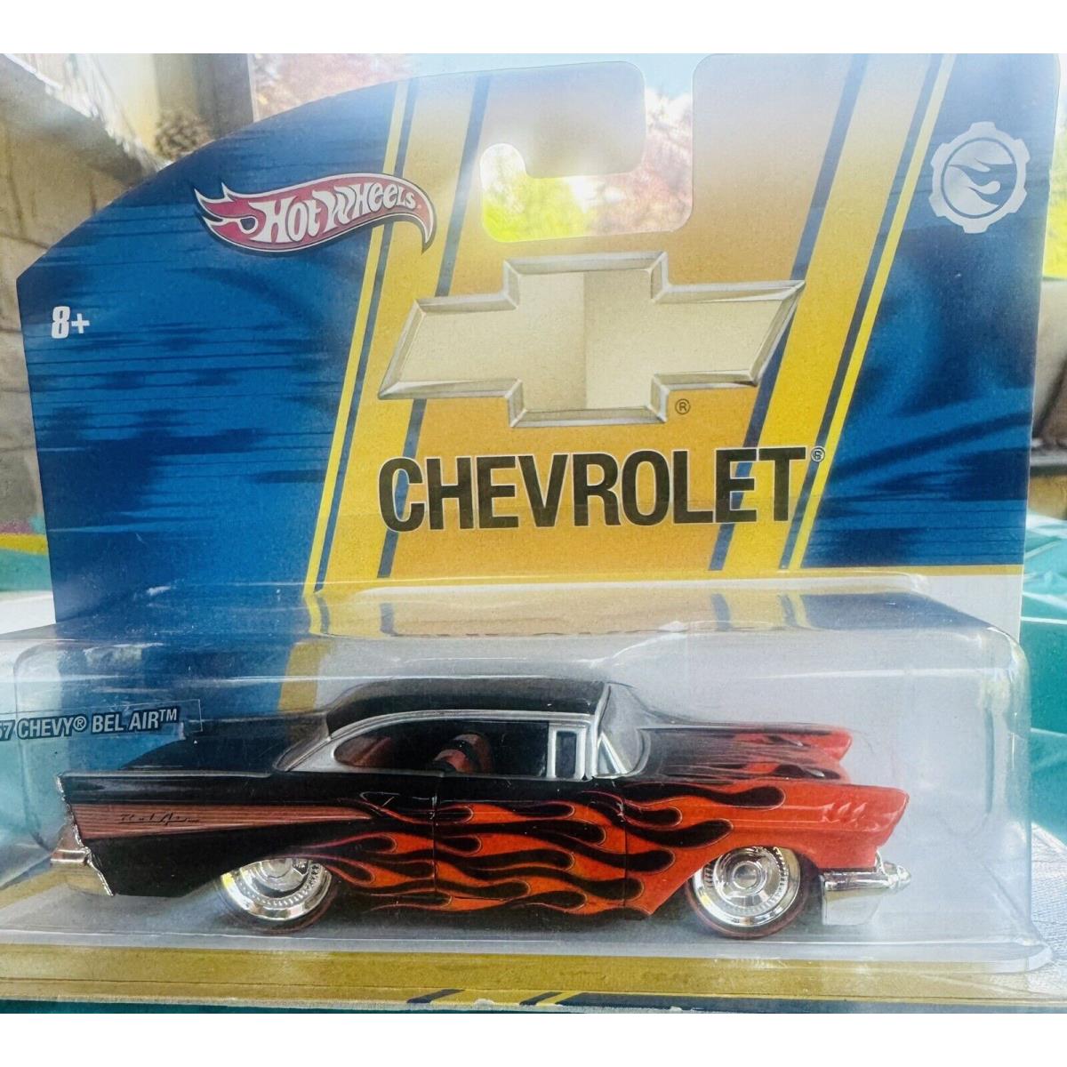 Hot Wheels 1957 Chevy Bel Air 1:50 W/real Riders Limited Edition