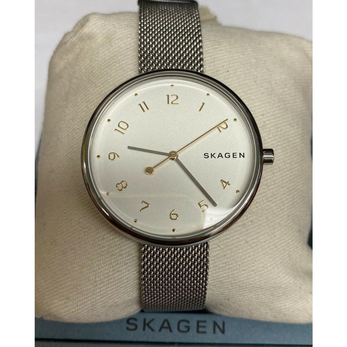 Skagen SKW2623 Signature White Dial Mesh Stainless Steel Women`s Watch